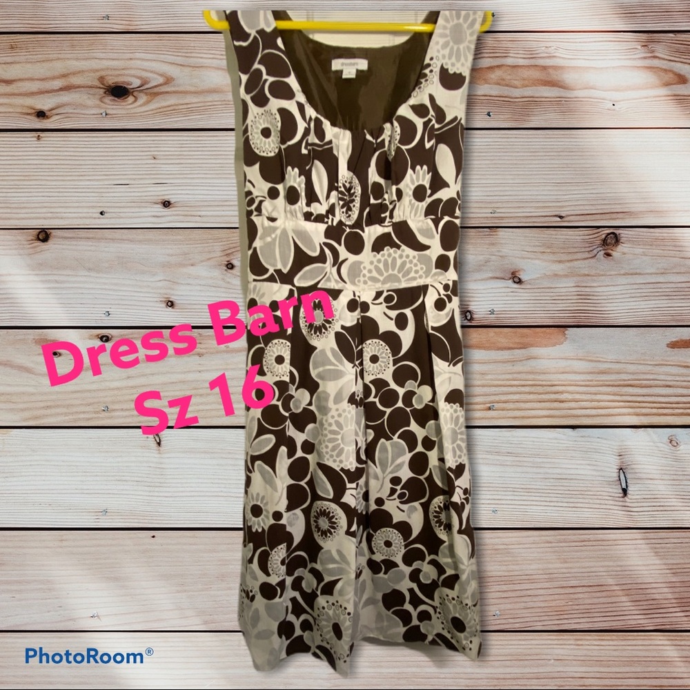 Dress barn size 16 Sleeveless  Fit and flare, Floral print dress